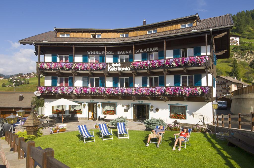 Kristiania Small Dolomites Hotel Selva di Val Gardena Kültér fotó